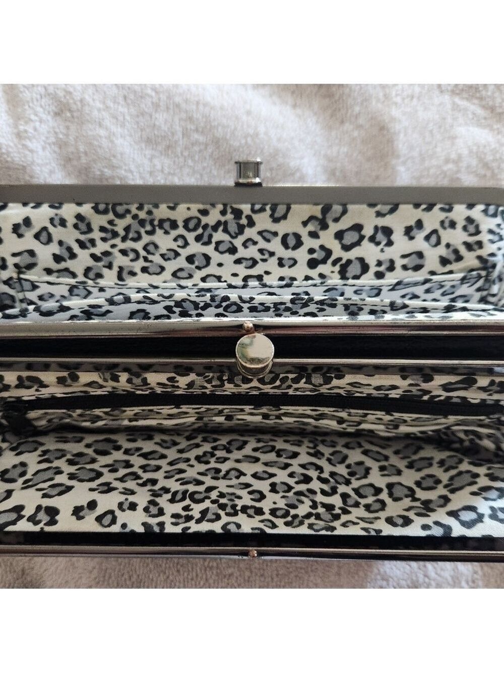 Kenneth Cole New York Black Leather Double Frame Wallet Clutch - Picture 6 of 9